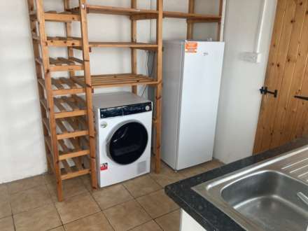31 Queen Street, Aberystwyth, Image 6