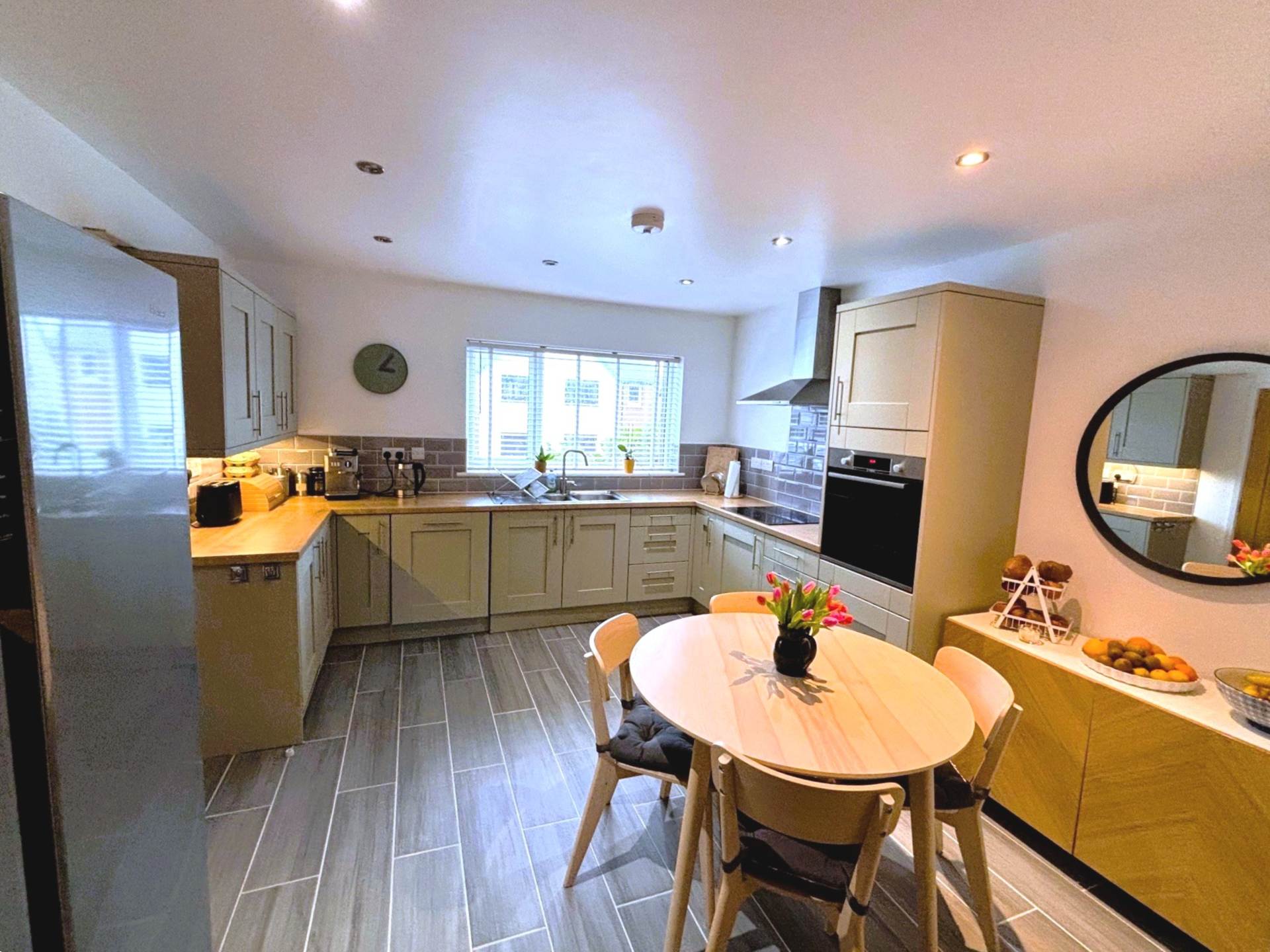 Ger Y Cwm, Penrhyn Coch, Image 6