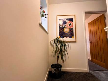 Ger Y Cwm, Penrhyn Coch, Image 4