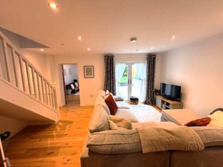 Ger Y Cwm, Penrhyncoch, Image 2