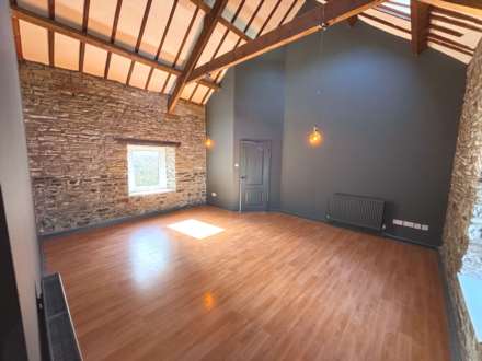 Lovesgrove Farm Stables, Capel Dewi, Image 3