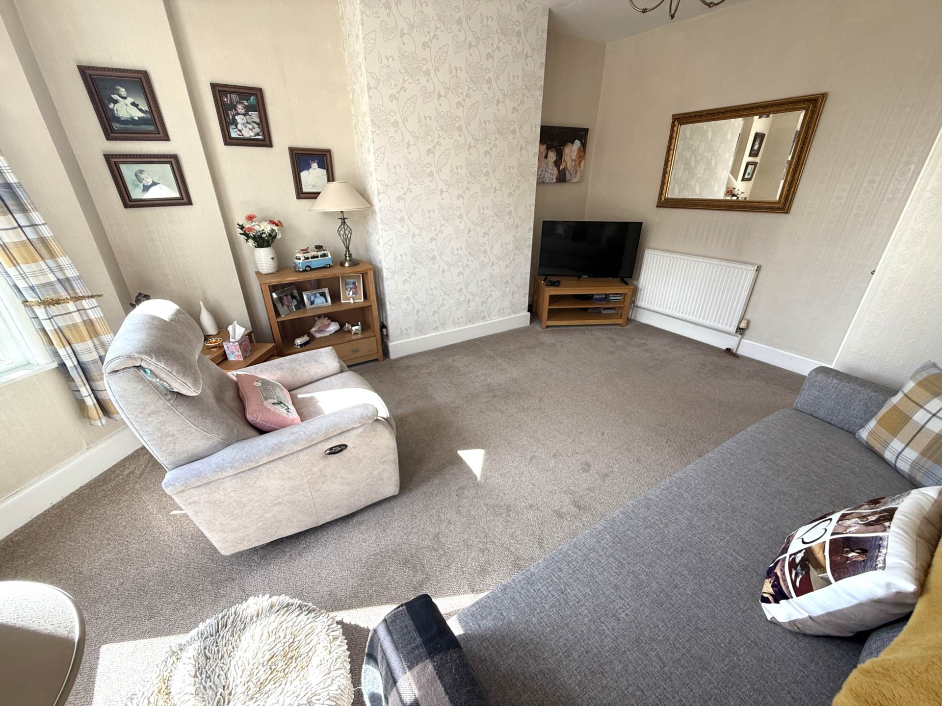 Lyndhurst Road, Exmouth, Image 4