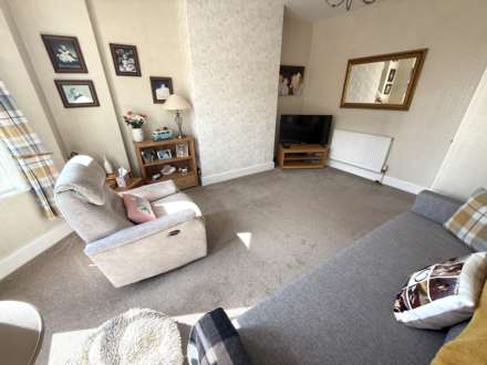Lyndhurst Road, Exmouth, Image 4