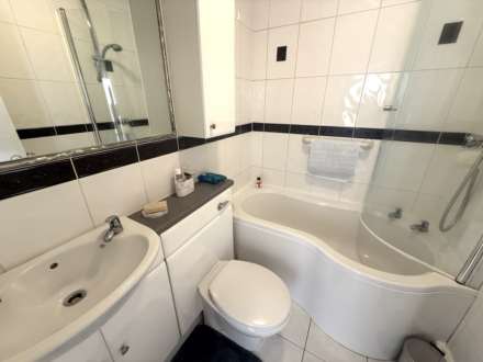 Lyndhurst Road, Exmouth, Image 9