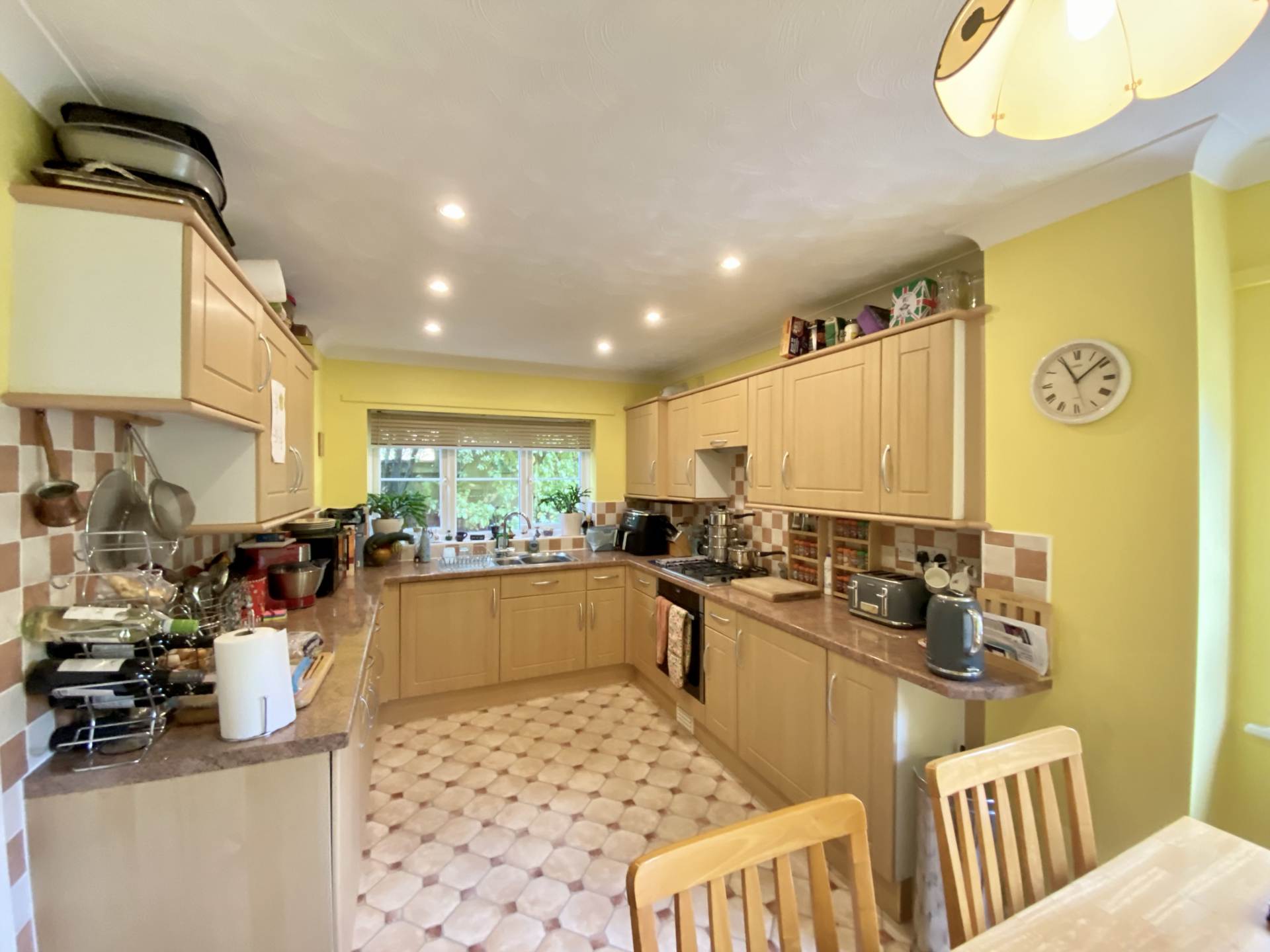 Milton Close, Exmouth, Image 4