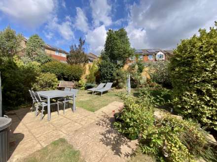 Milton Close, Exmouth, Image 13