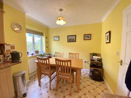 Milton Close, Exmouth, Image 5