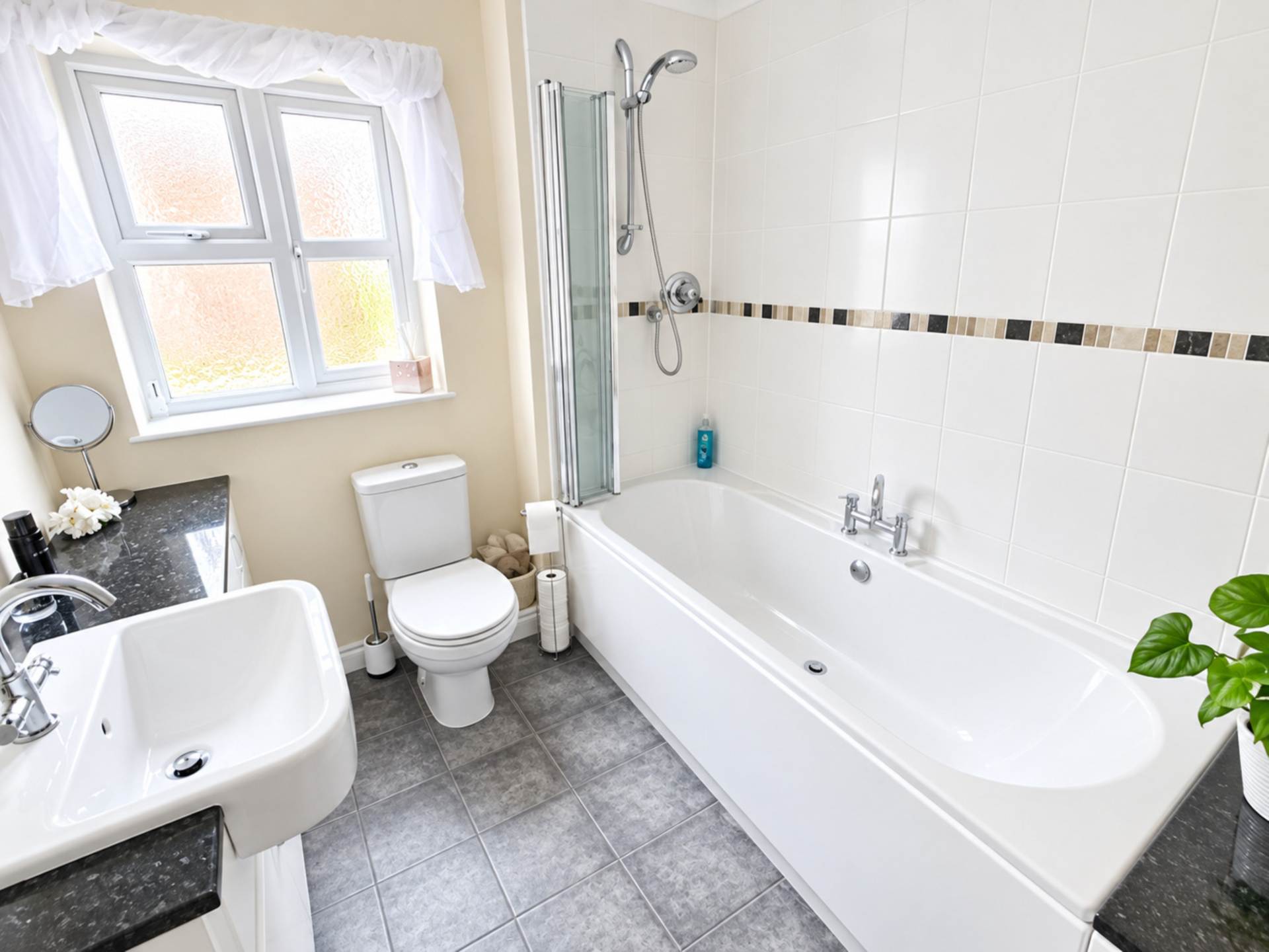 Lincoln Close, Exmouth, Image 10