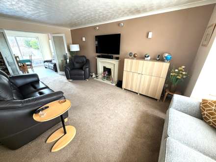 Lincoln Close, Exmouth, Image 12