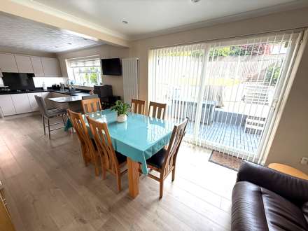 Lincoln Close, Exmouth, Image 14