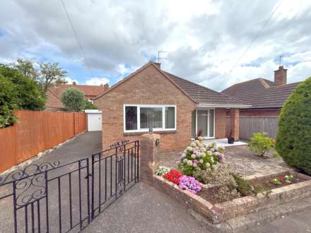 Crossingfields Drive, Exmouth, Image 13