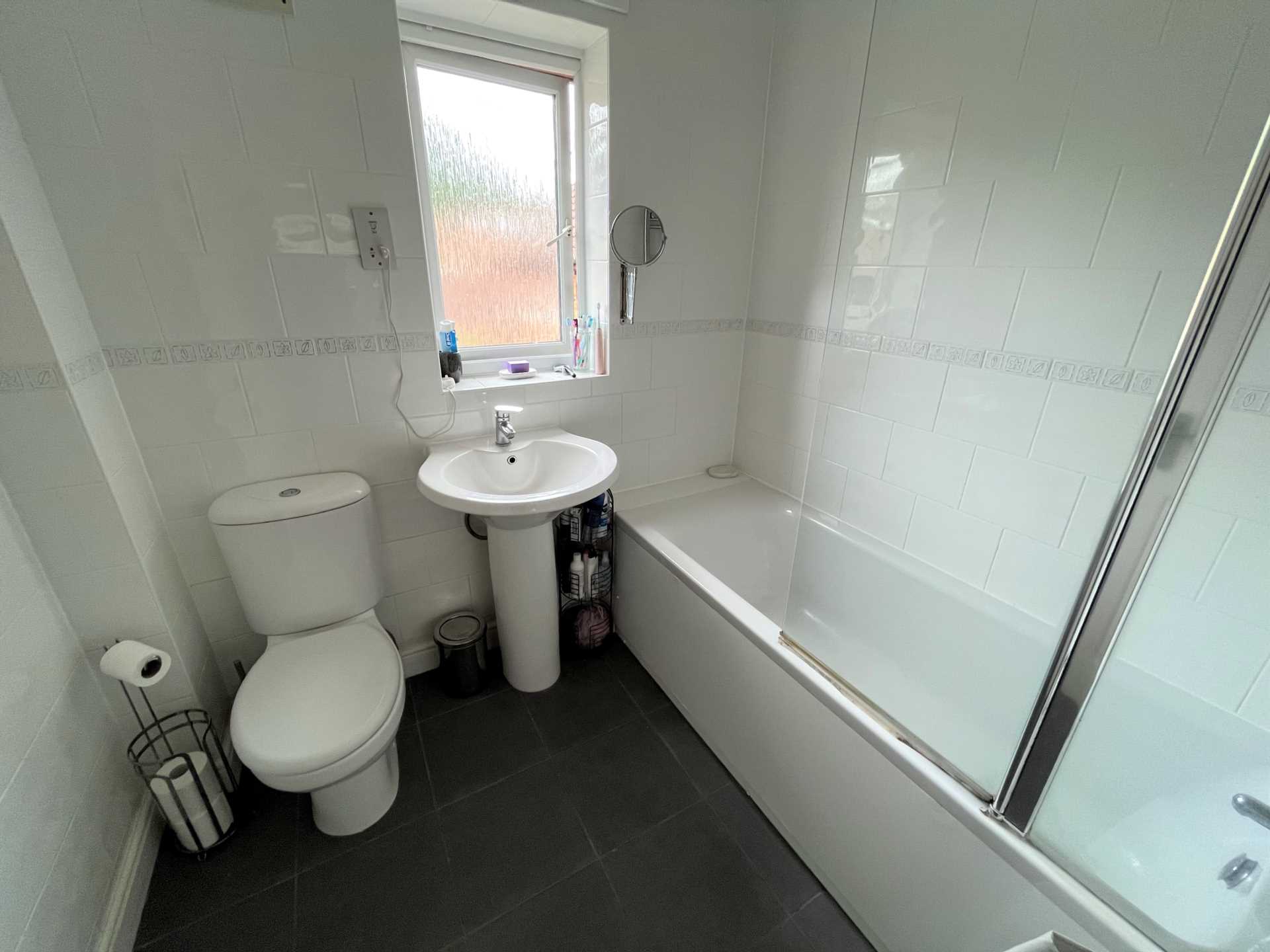 Lovering Close, Exmouth, Image 9
