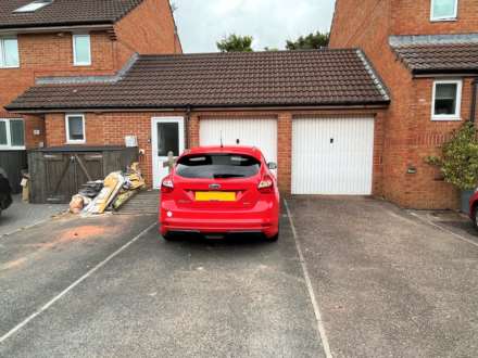 Lovering Close, Exmouth, Image 10