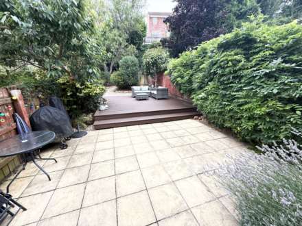 Lovering Close, Exmouth, Image 15