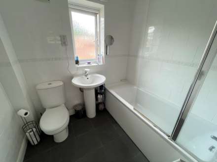 Lovering Close, Exmouth, Image 9