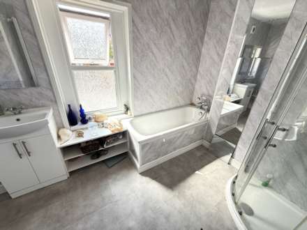 Lyndhurst Road, Exmouth, Image 9