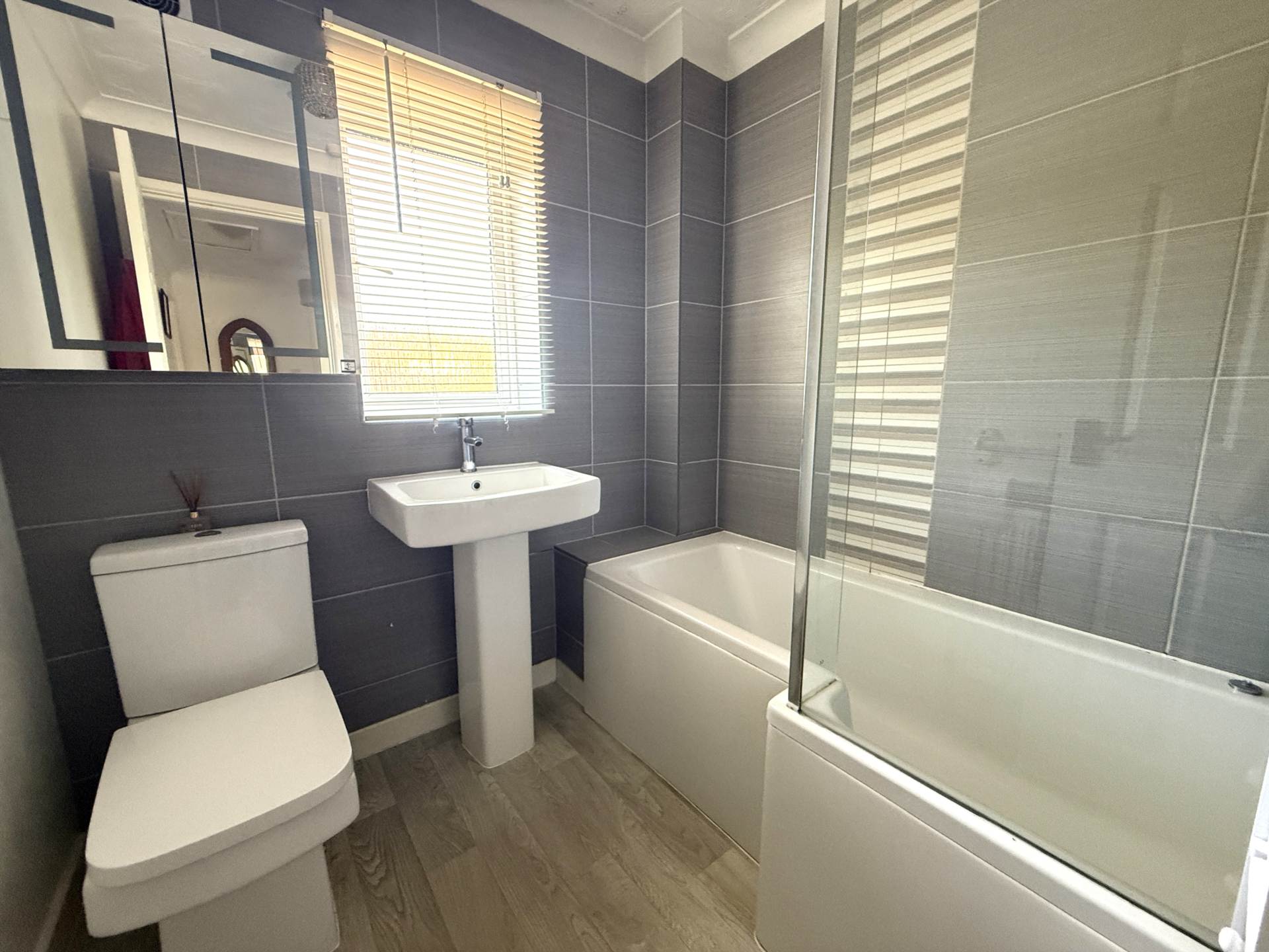 Lovering Close, Exmouth, Image 9