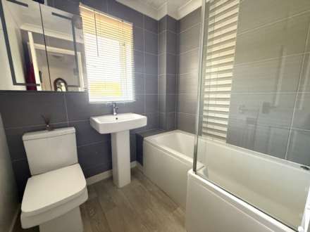 Lovering Close, Exmouth, Image 9