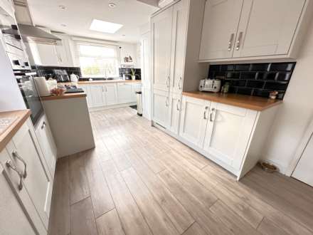 Willow Avenue, Exmouth, Image 15
