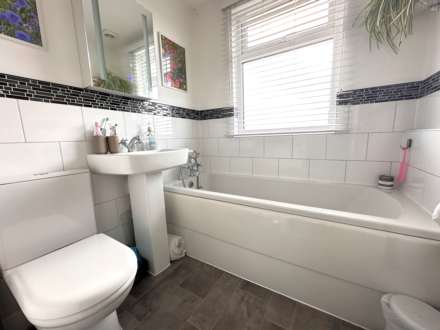 Willow Avenue, Exmouth, Image 9