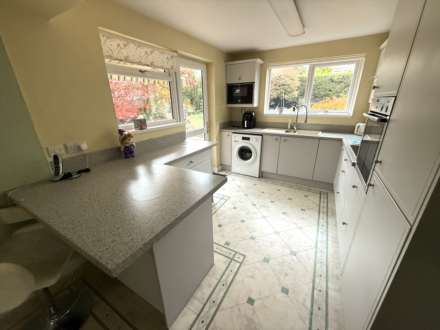 St Johns Road, Exmouth, Image 2