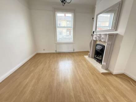 Rosebery Road, Exmouth, Image 4