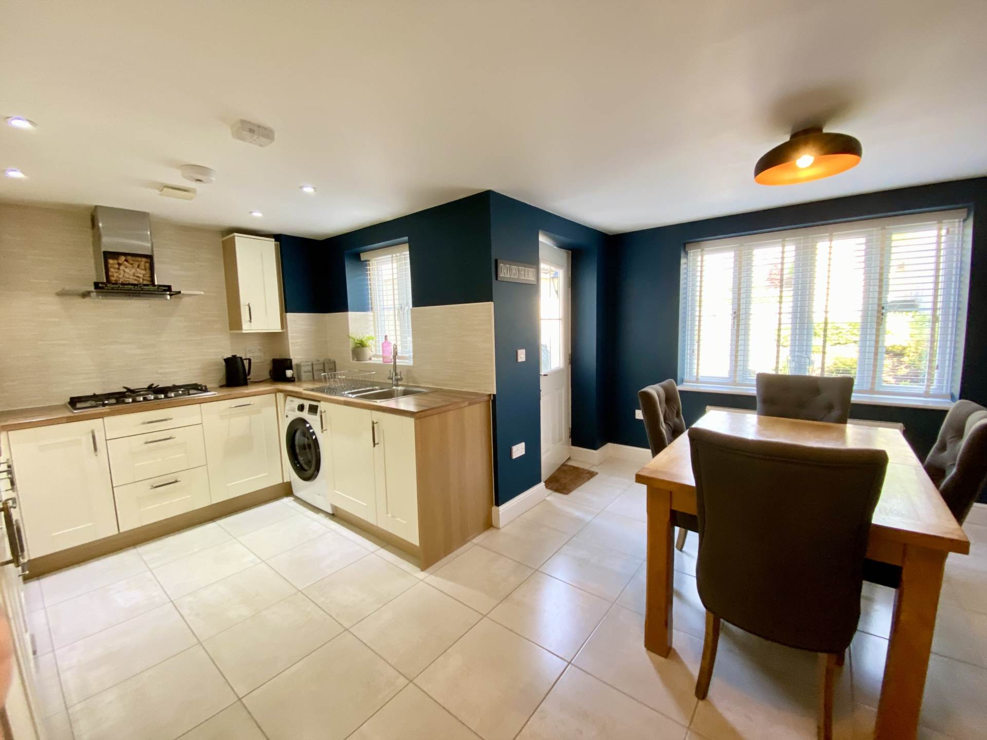 Hillcrest Gardens, Exmouth, Image 3