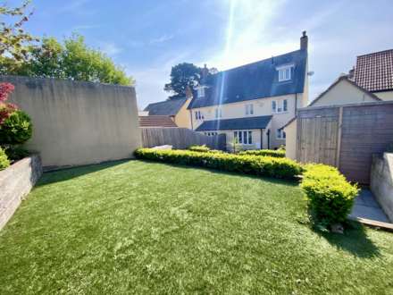 Hillcrest Gardens, Exmouth, Image 2