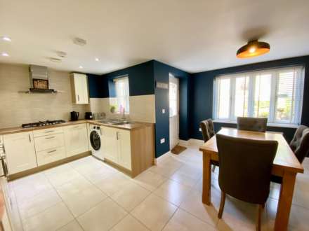 Hillcrest Gardens, Exmouth, Image 3