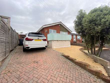 Frobisher Road, Exmouth, Image 1