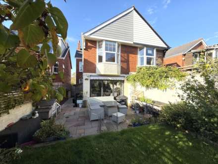 Ryll Grove, Exmouth, Image 11
