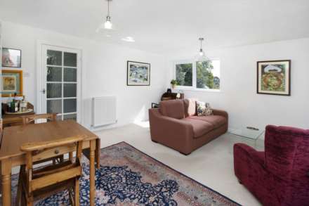Portland Avenue, Exmouth, Image 5