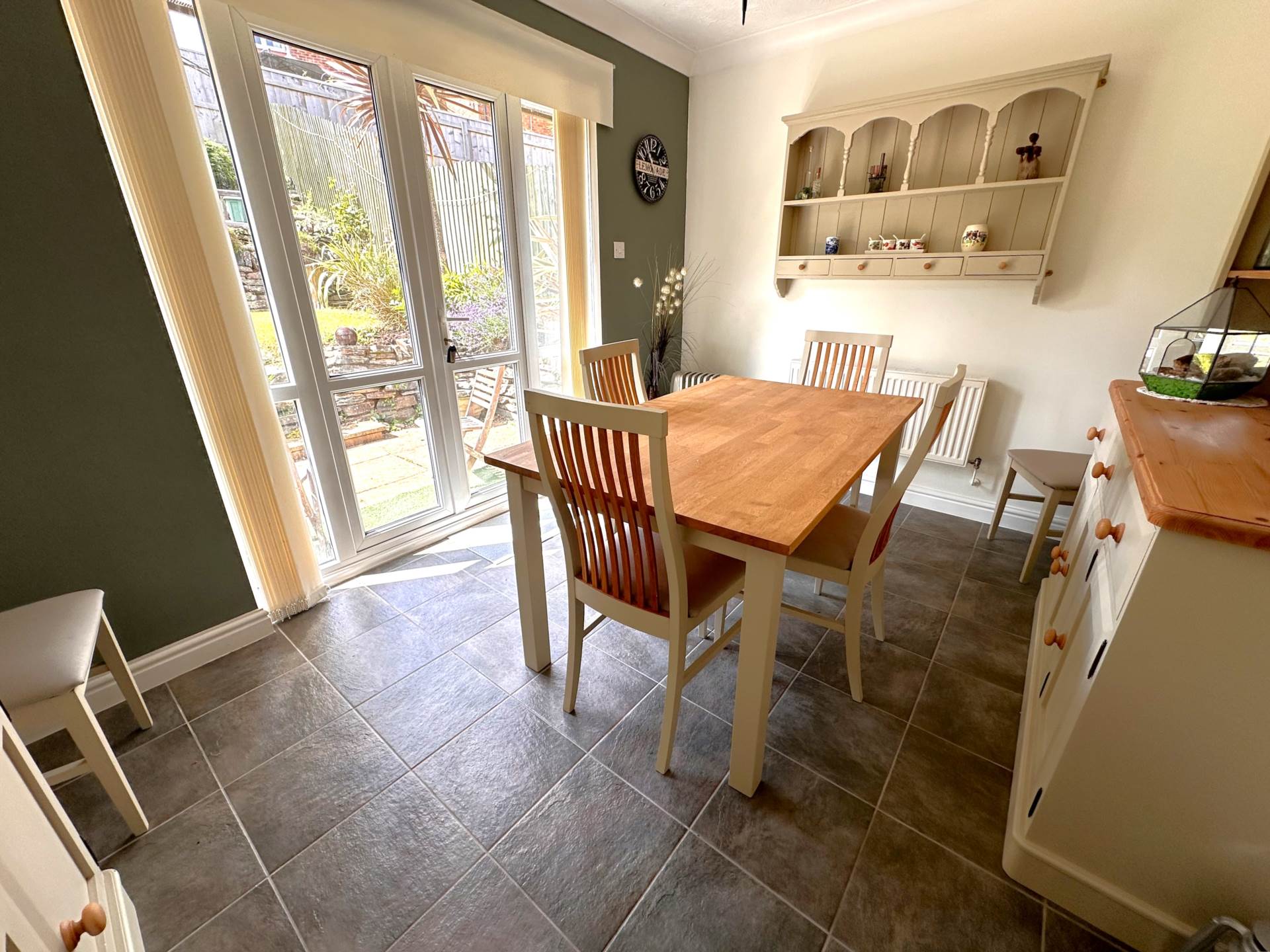 Combourg Close, Exmouth, Image 4