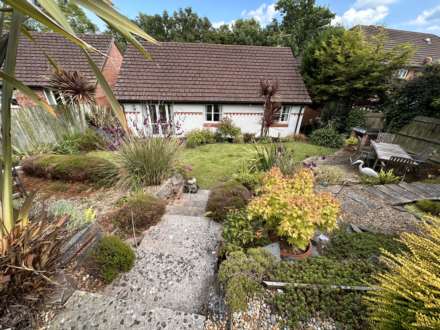Combourg Close, Exmouth, Image 12