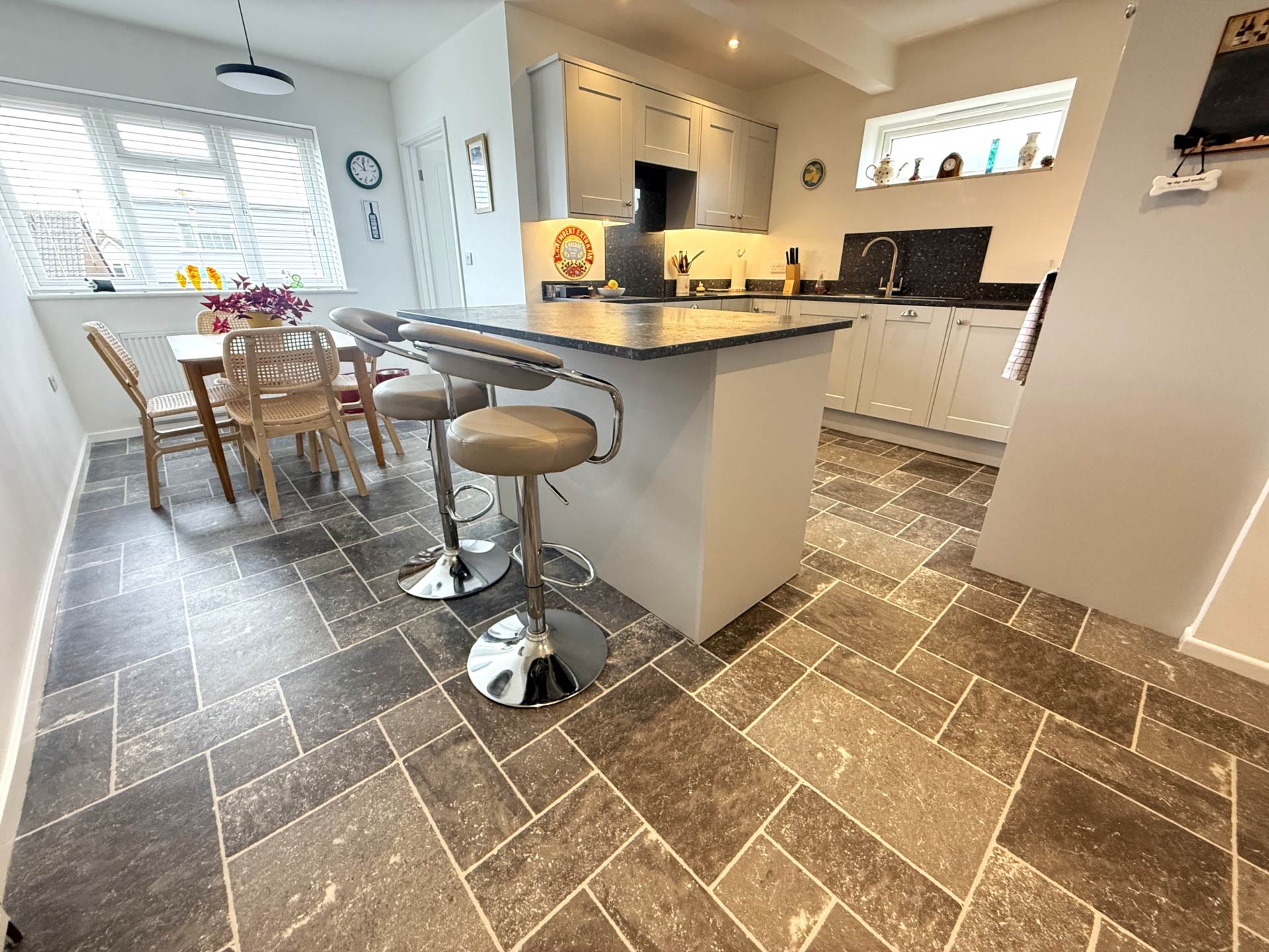 Scott Drive, Exmouth, Image 2