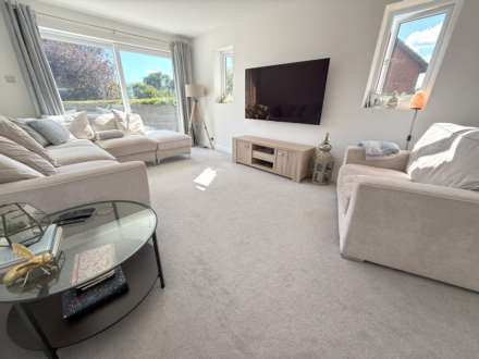 Winchester Drive, Exmouth, Image 4