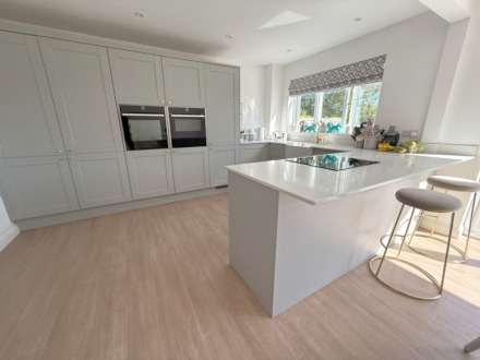 Winchester Drive, Exmouth, Image 5