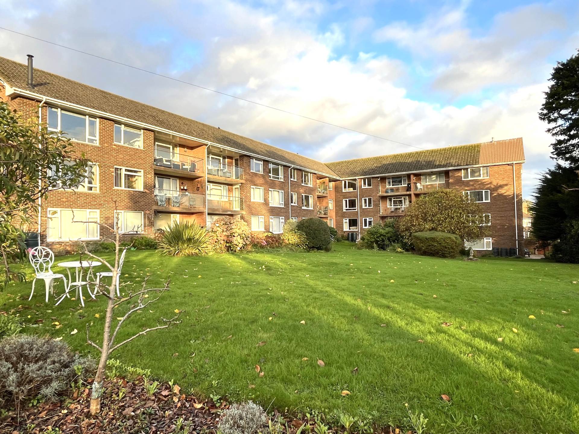 Douglas Avenue, Exmouth, Image 1