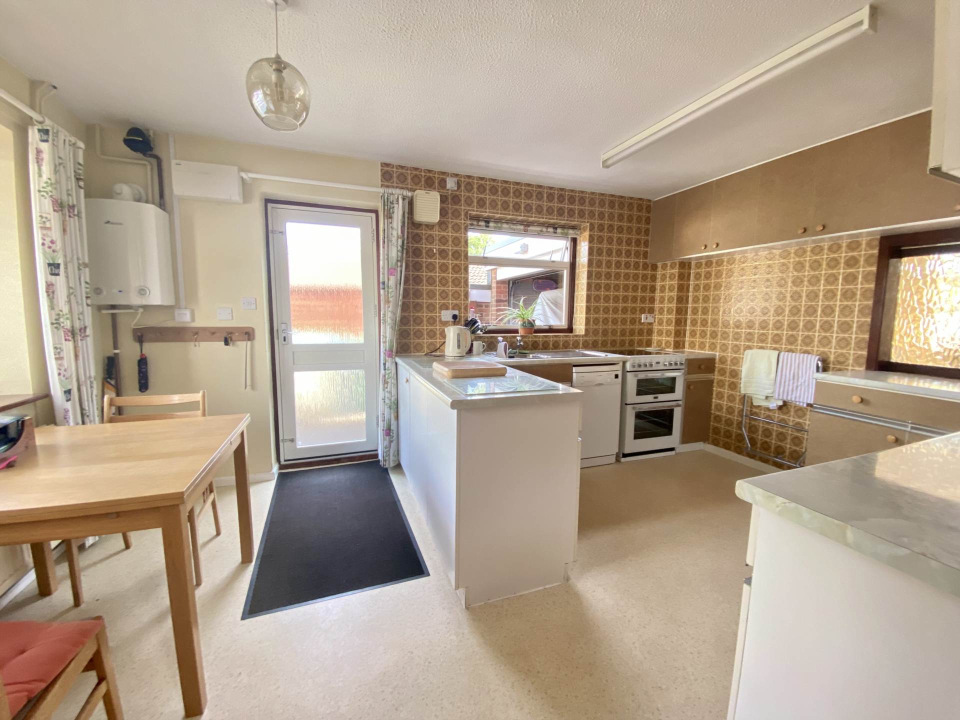 Valley Way, Exmouth, Image 5