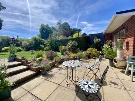 Valley Way, Exmouth, Image 15