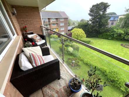Douglas Avenue, Exmouth, Image 4