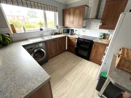 Douglas Avenue, Exmouth, Image 6