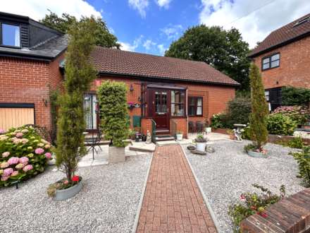 St Johns Farm Mews, Exmouth, Image 1