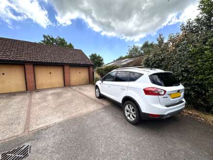 St Johns Farm Mews, Exmouth, Image 11
