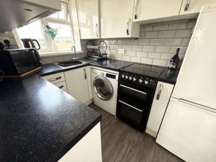 Bradham Court, Exmouth, Image 5