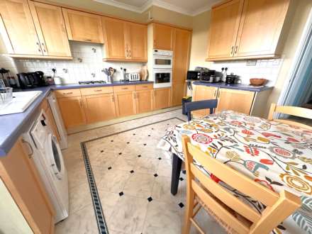 Cranford Avenue, Exmouth, Image 5
