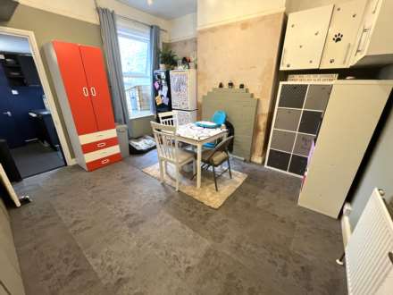 Rosebery Road, Exmouth, Image 4