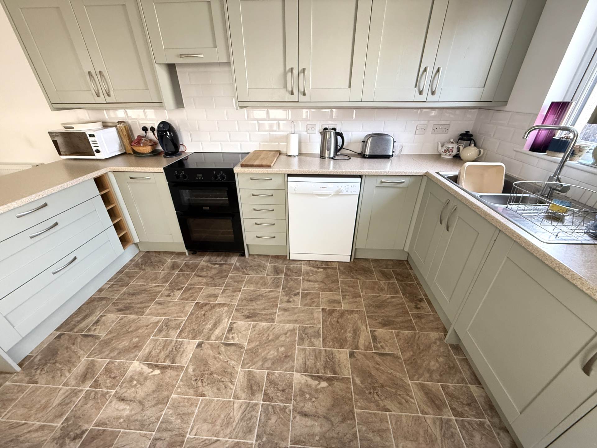 St Andrews Road, Exmouth, Image 6