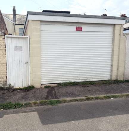 St Andrews Road, Exmouth, Image 11