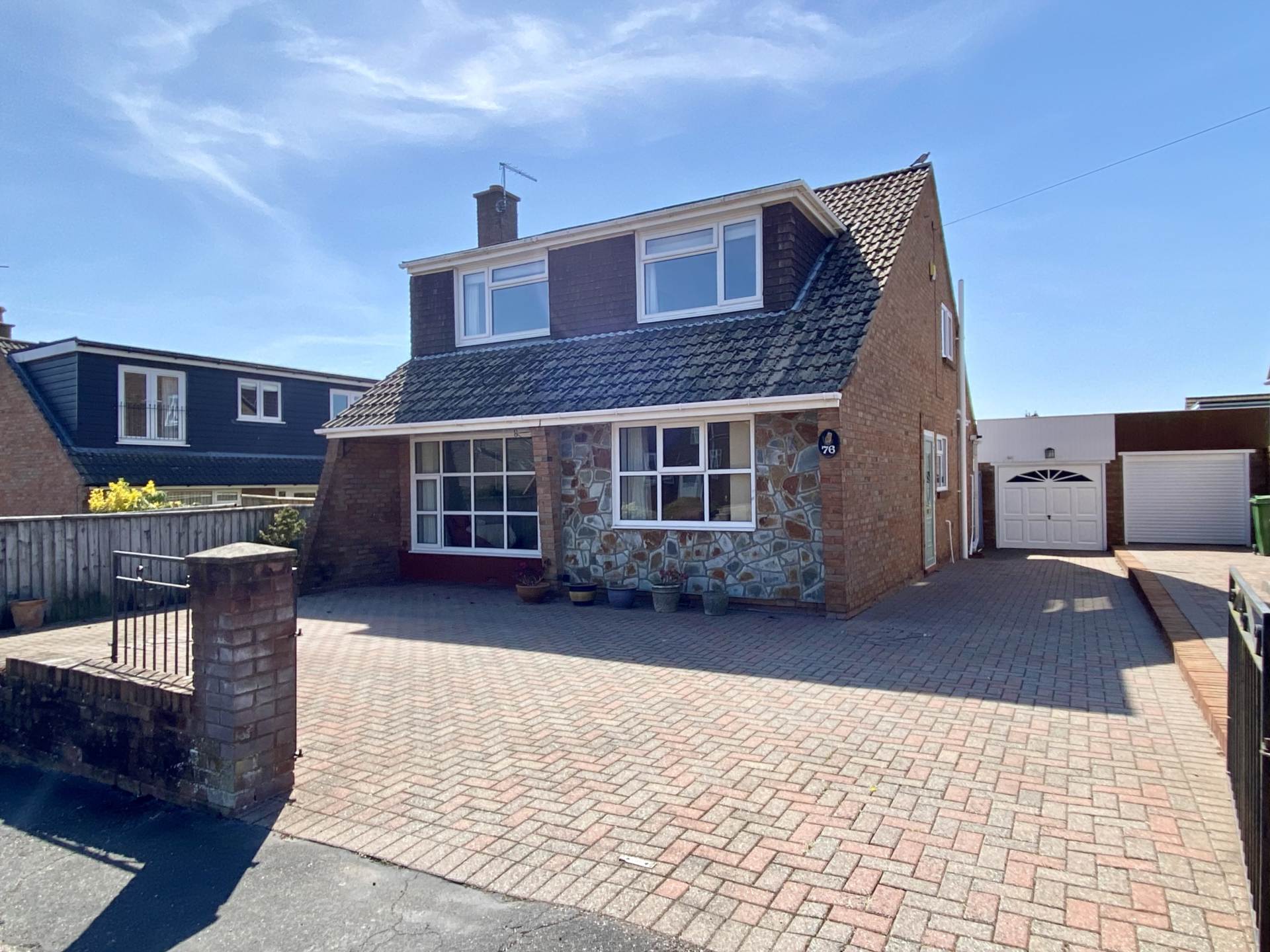 Bapton Close, Exmouth, Image 1